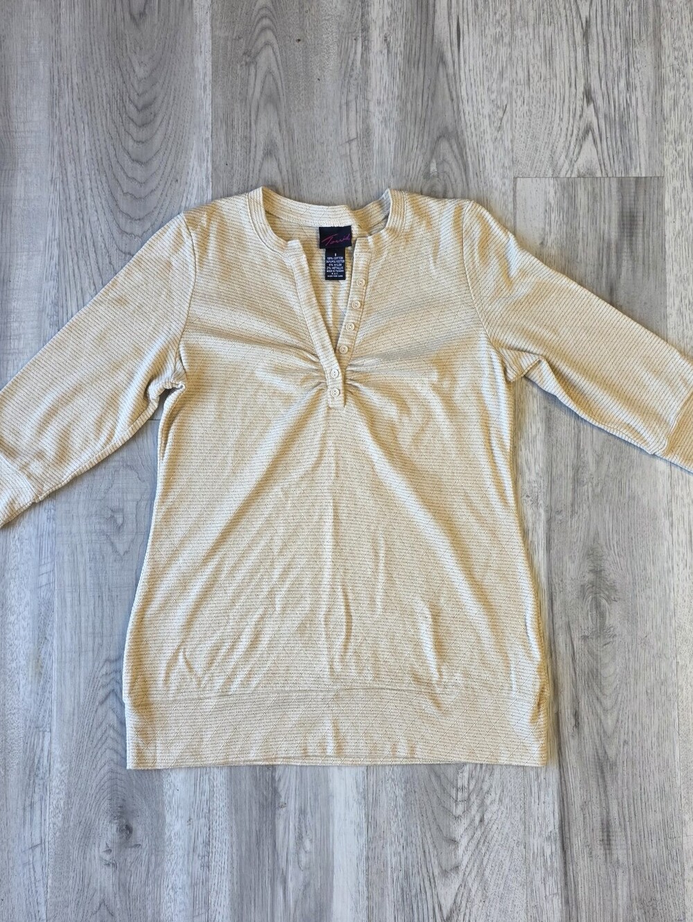 Torrid Cream & Gold Metallic Stripe Henley Top Size 1